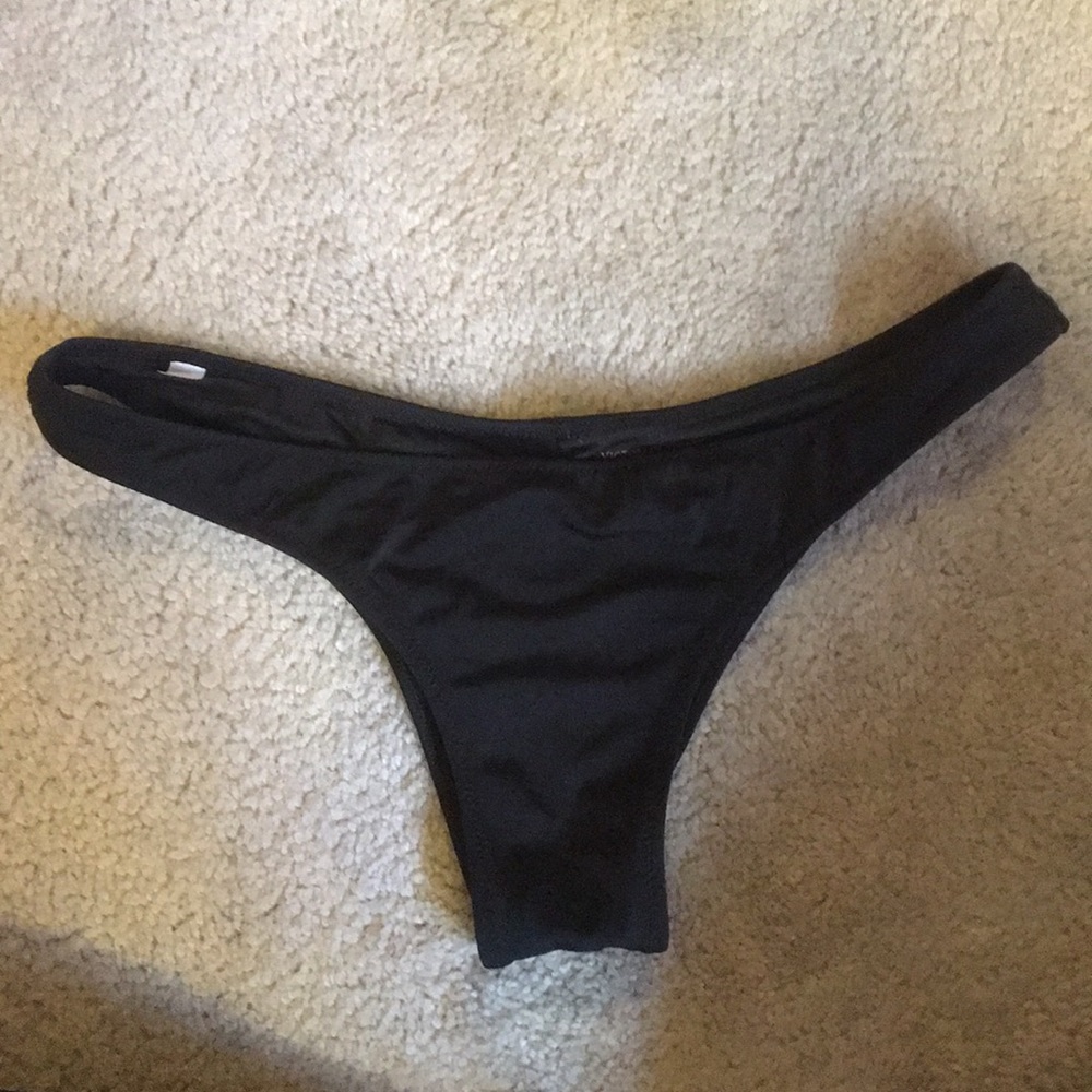 Bathing suit bottoms 👙